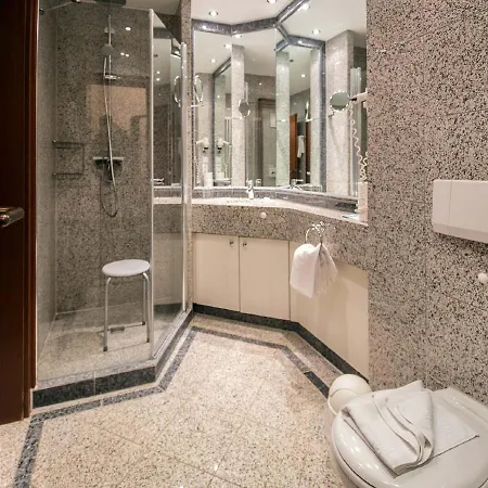 Komfort Appartement Mit 1 Schlafzimmer Und Balkon Im Obergeschoss 045