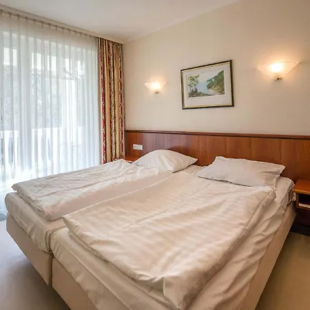 Appartement Komfort Appartement Mit 1 Schlafzimmer Und Balkon Im Obergeschoss 045 Binz